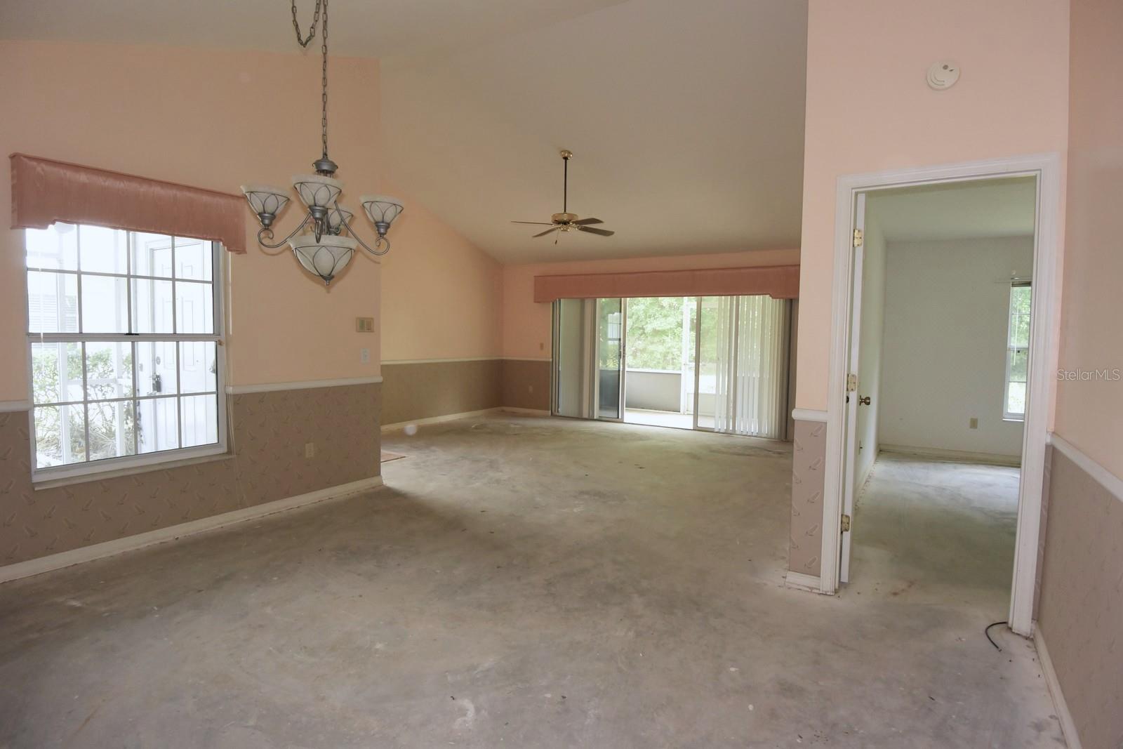 2401 Sw 20th Ct Property Photo 6