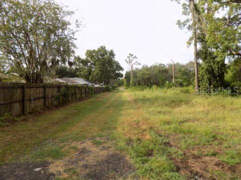 5001 Whippoorwill Dr Property Photo 5