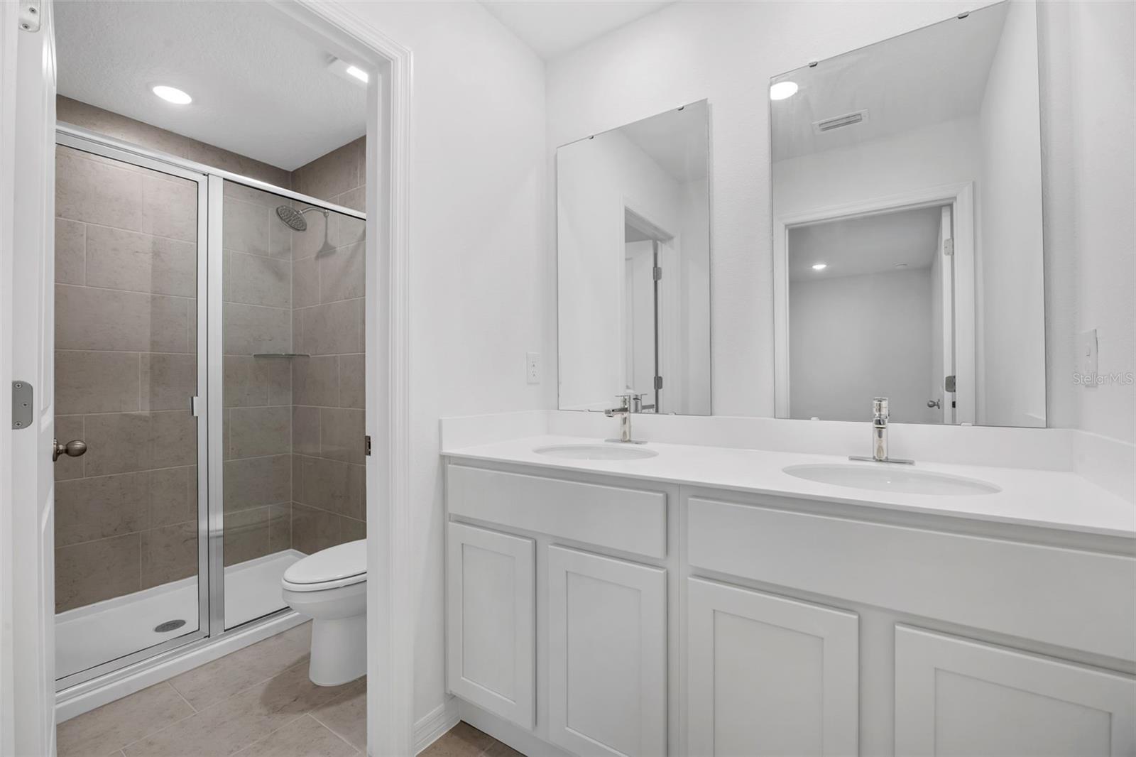 4911 Winding River Rd Property Photo 16