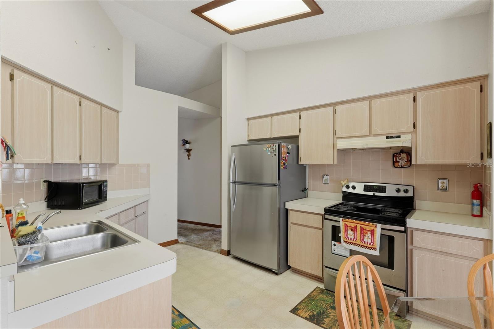 10464 Maderia St Property Photo 10