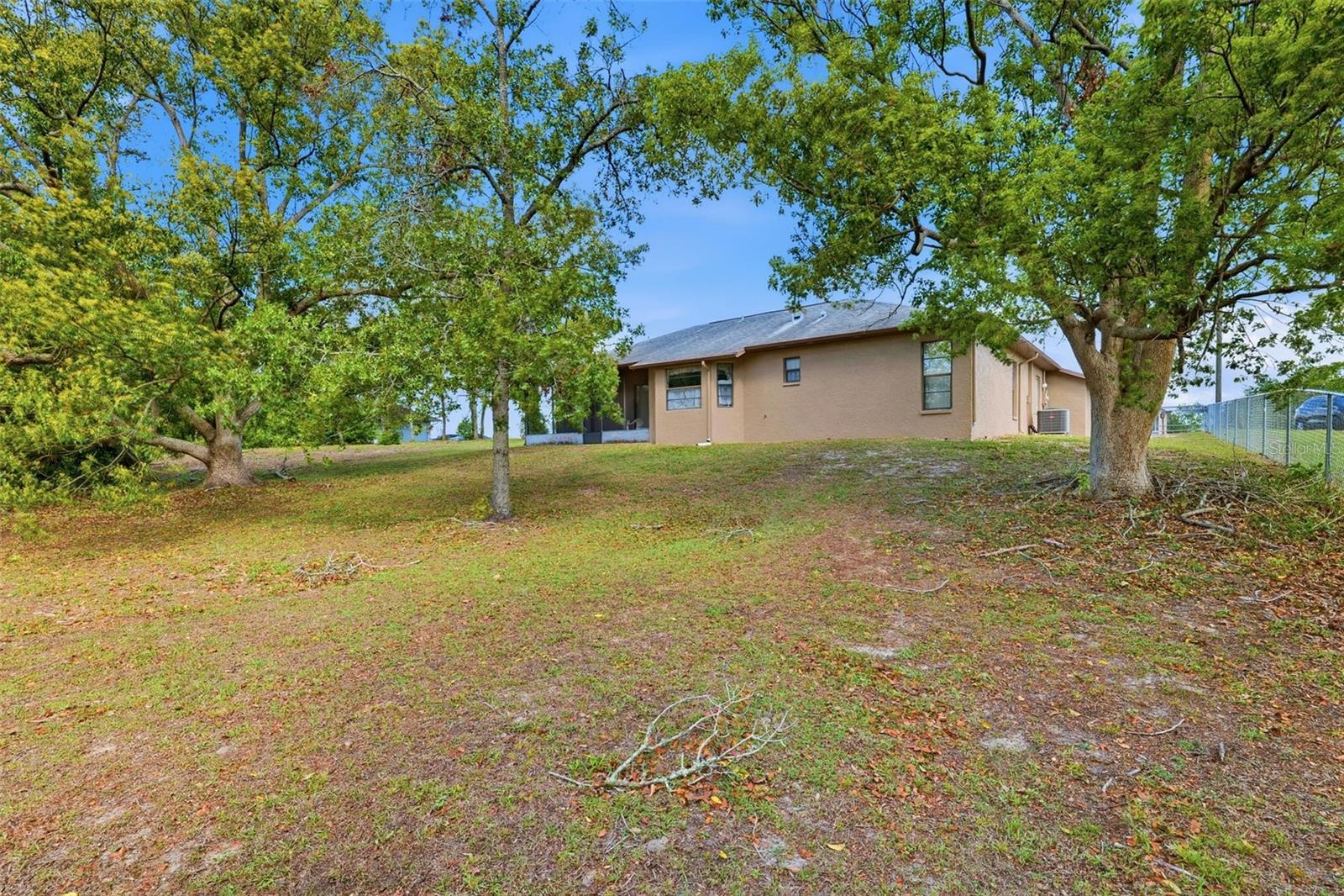 10464 Maderia St Property Photo 23