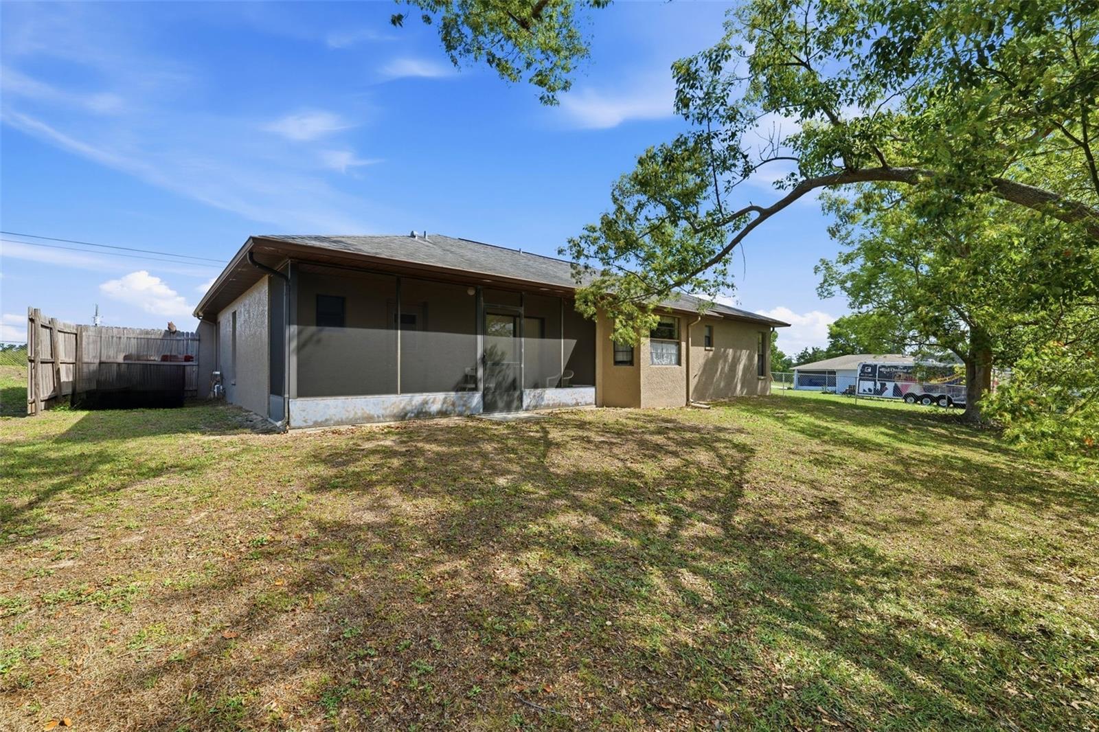 10464 Maderia St Property Photo 24