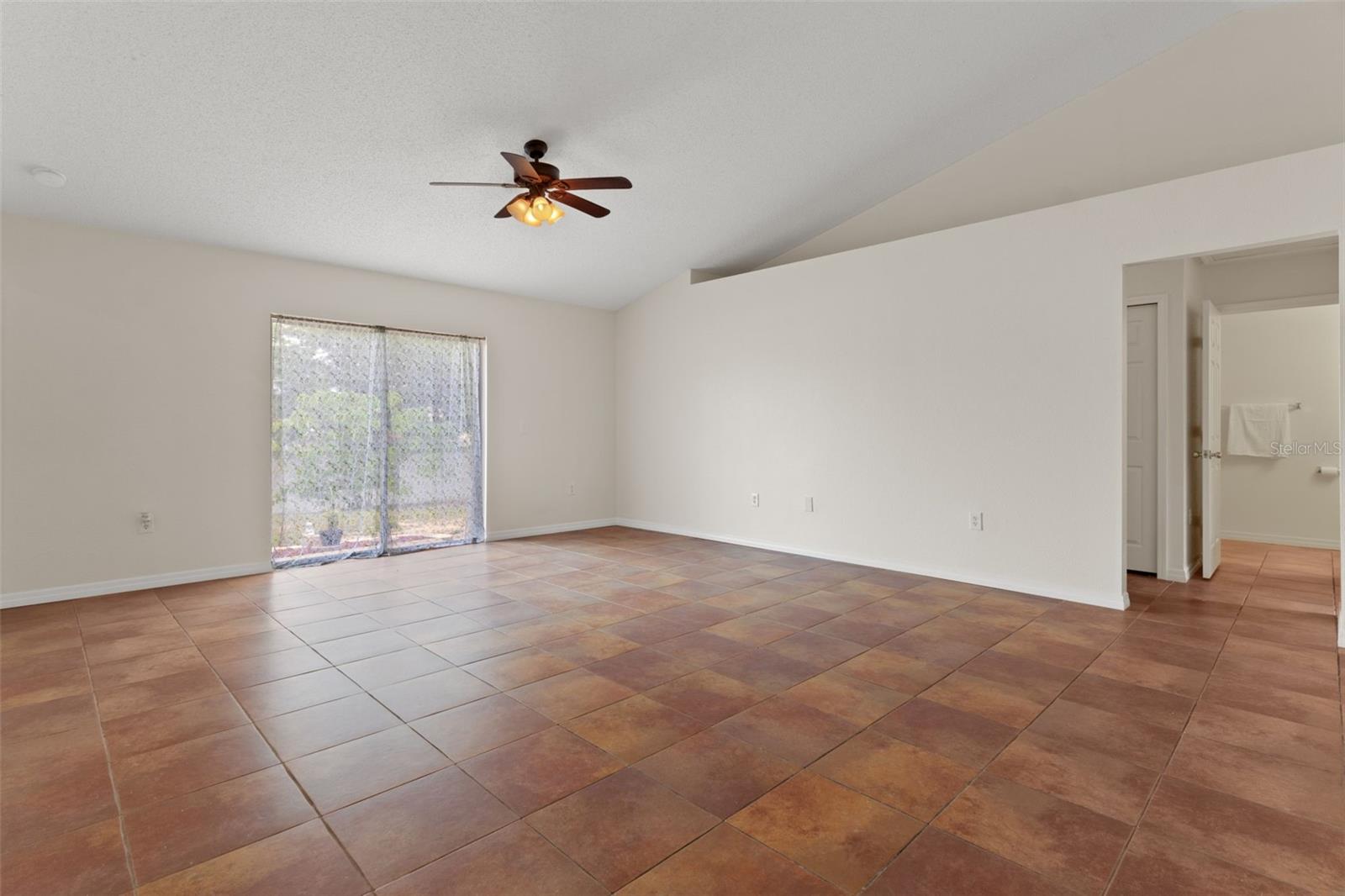 11005 Matterhorn Ct Property Photo 12
