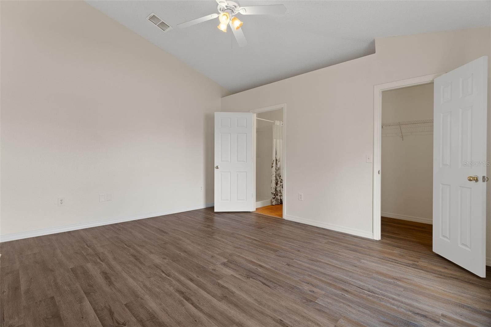 11005 Matterhorn Ct Property Photo 22