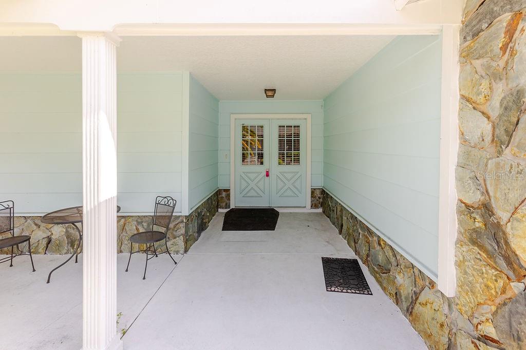 6402 Ocean Pines Ln Property Photo 5