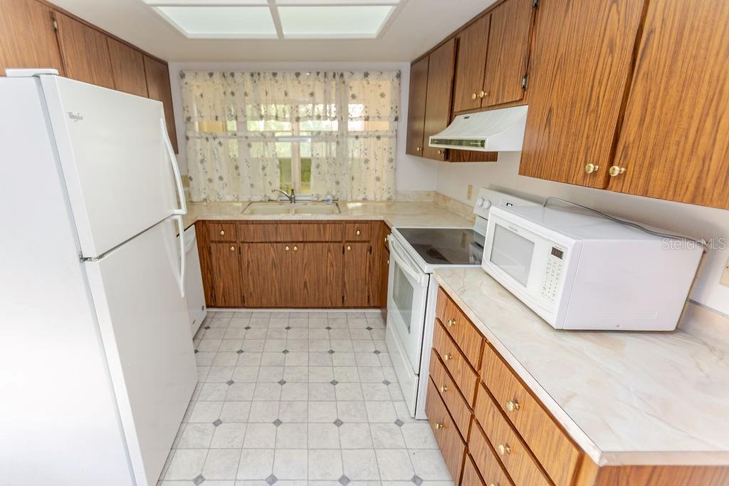 6402 Ocean Pines Ln Property Photo 12
