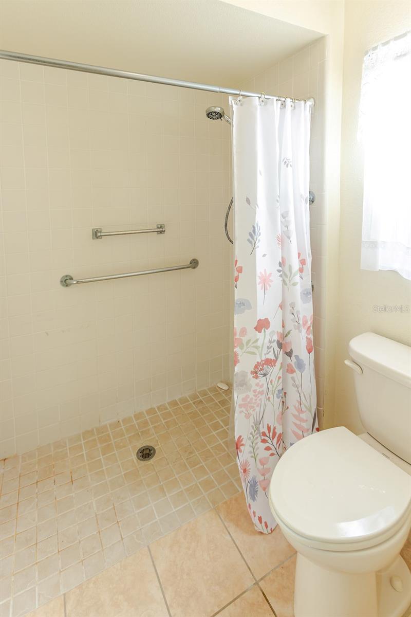 6402 Ocean Pines Ln Property Photo 20