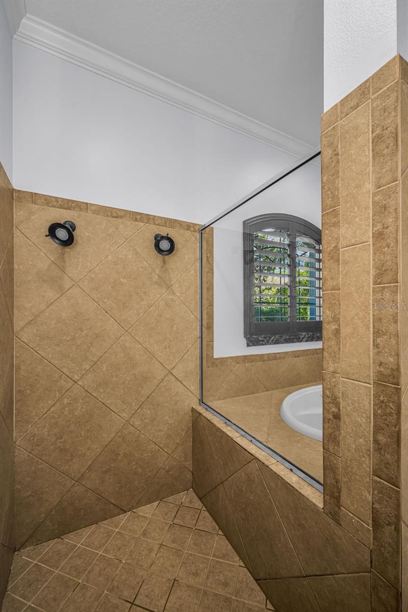 10706 Ruffino Ct Property Photo 34