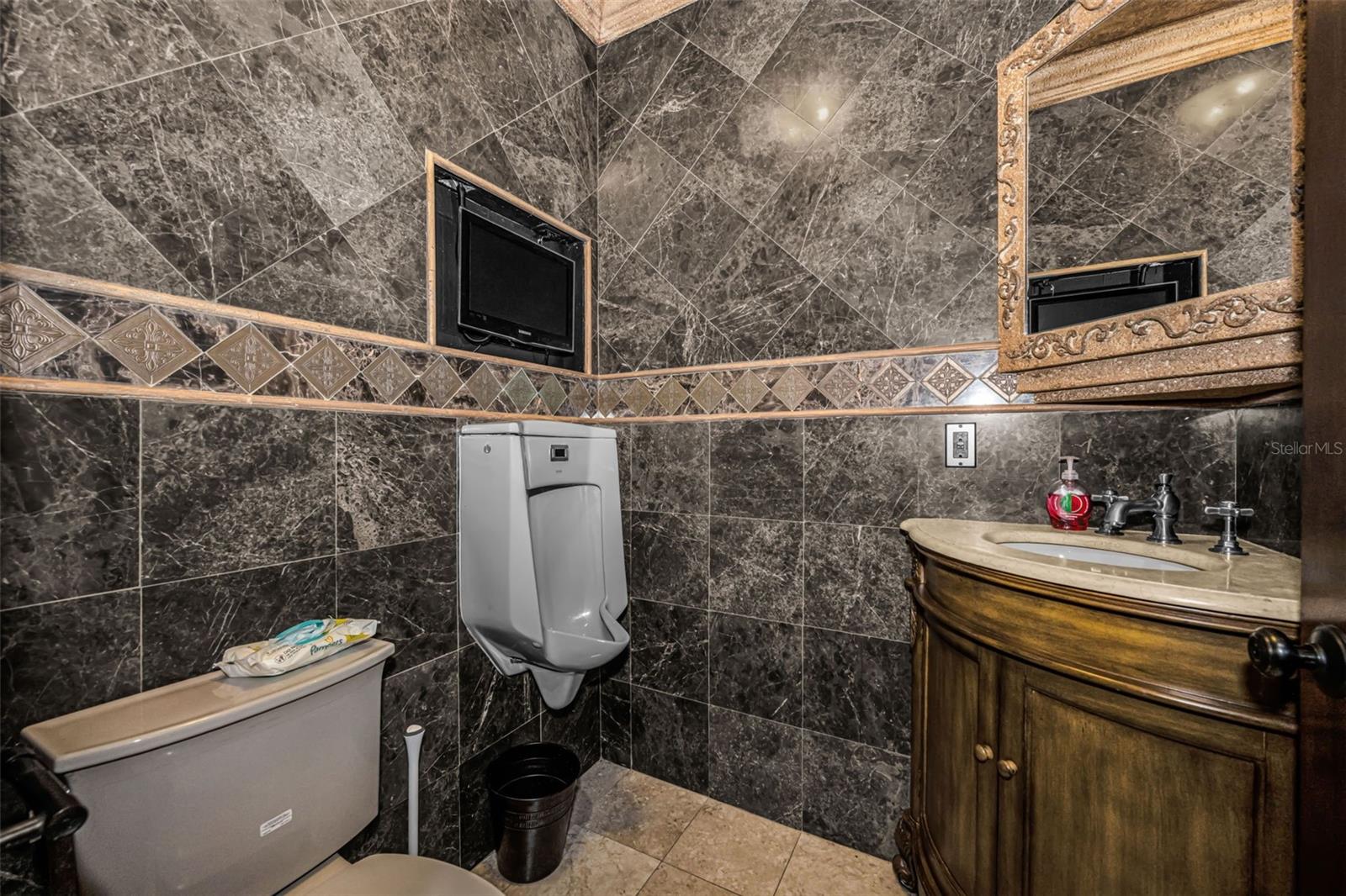 10706 Ruffino Ct Property Photo 52