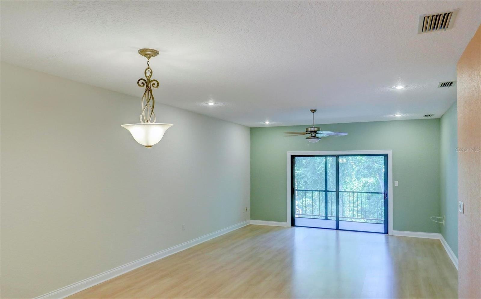 7032 River Run Blvd Property Photo 9