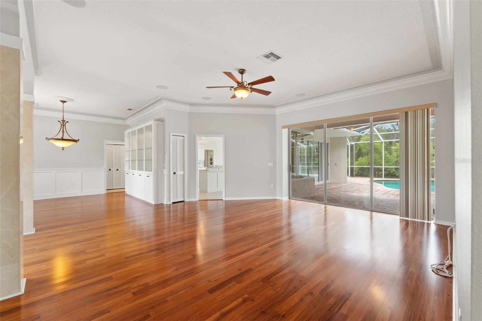 6153 New Osprey Pt Property Photo 15