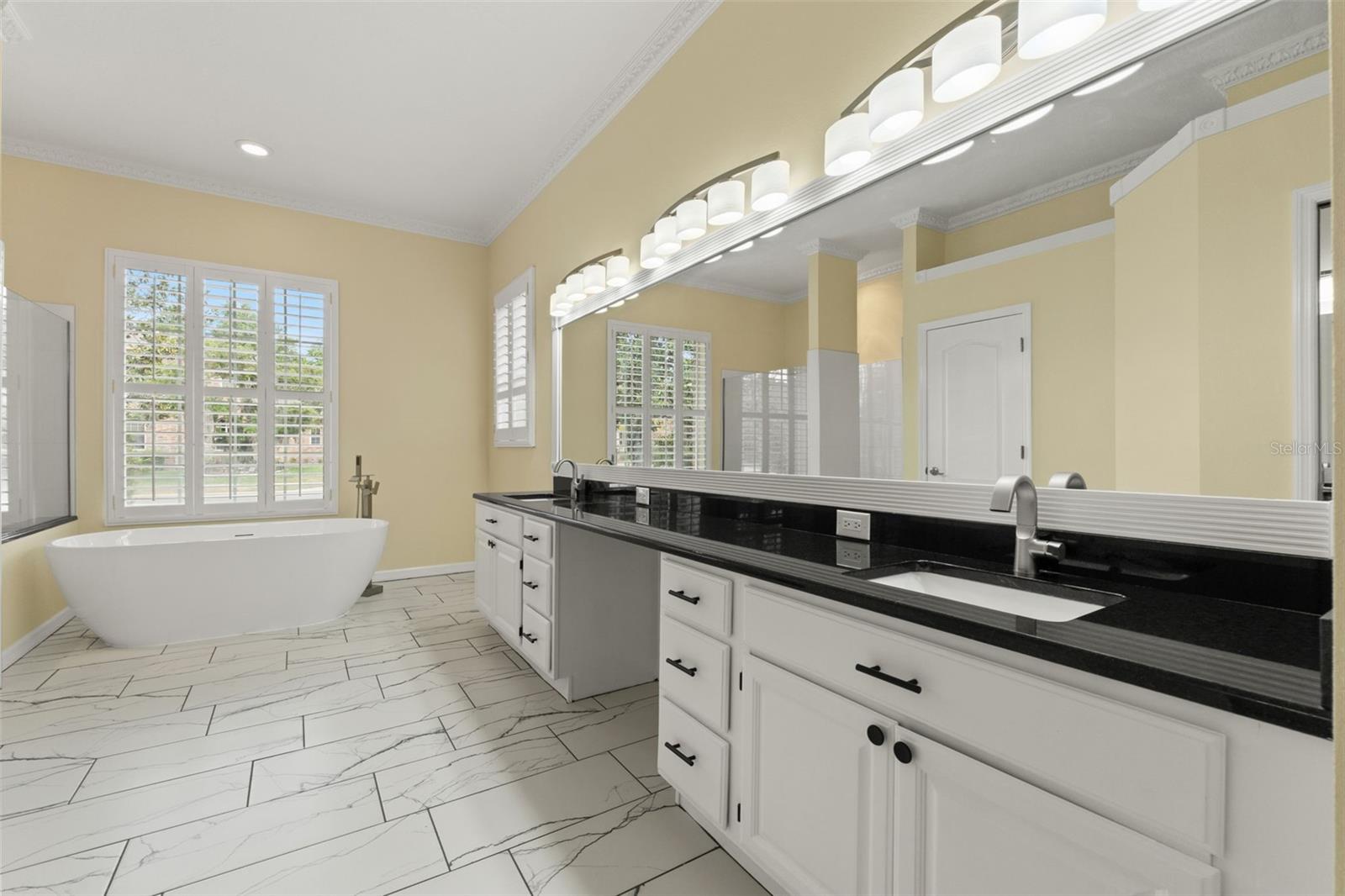 6153 New Osprey Pt Property Photo 34