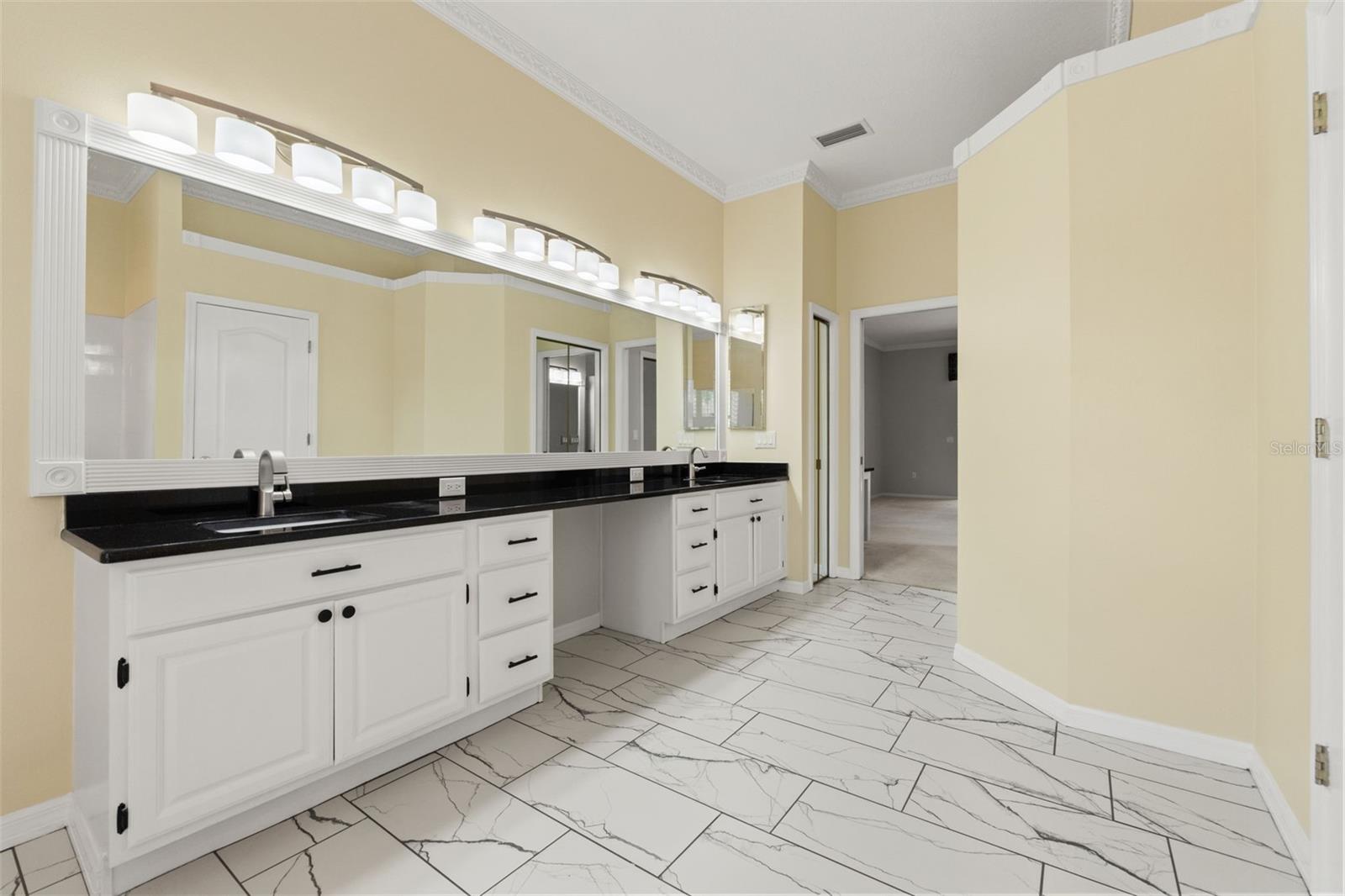 6153 New Osprey Pt Property Photo 37
