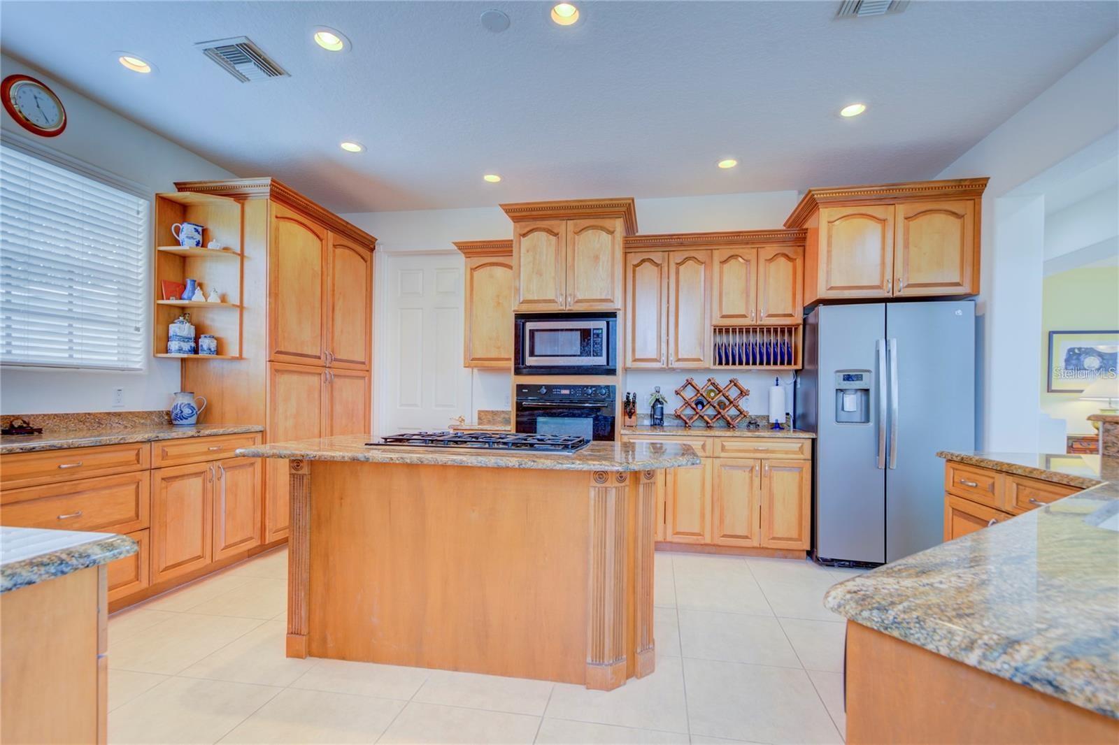 7352 Gulf Way Property Photo 16