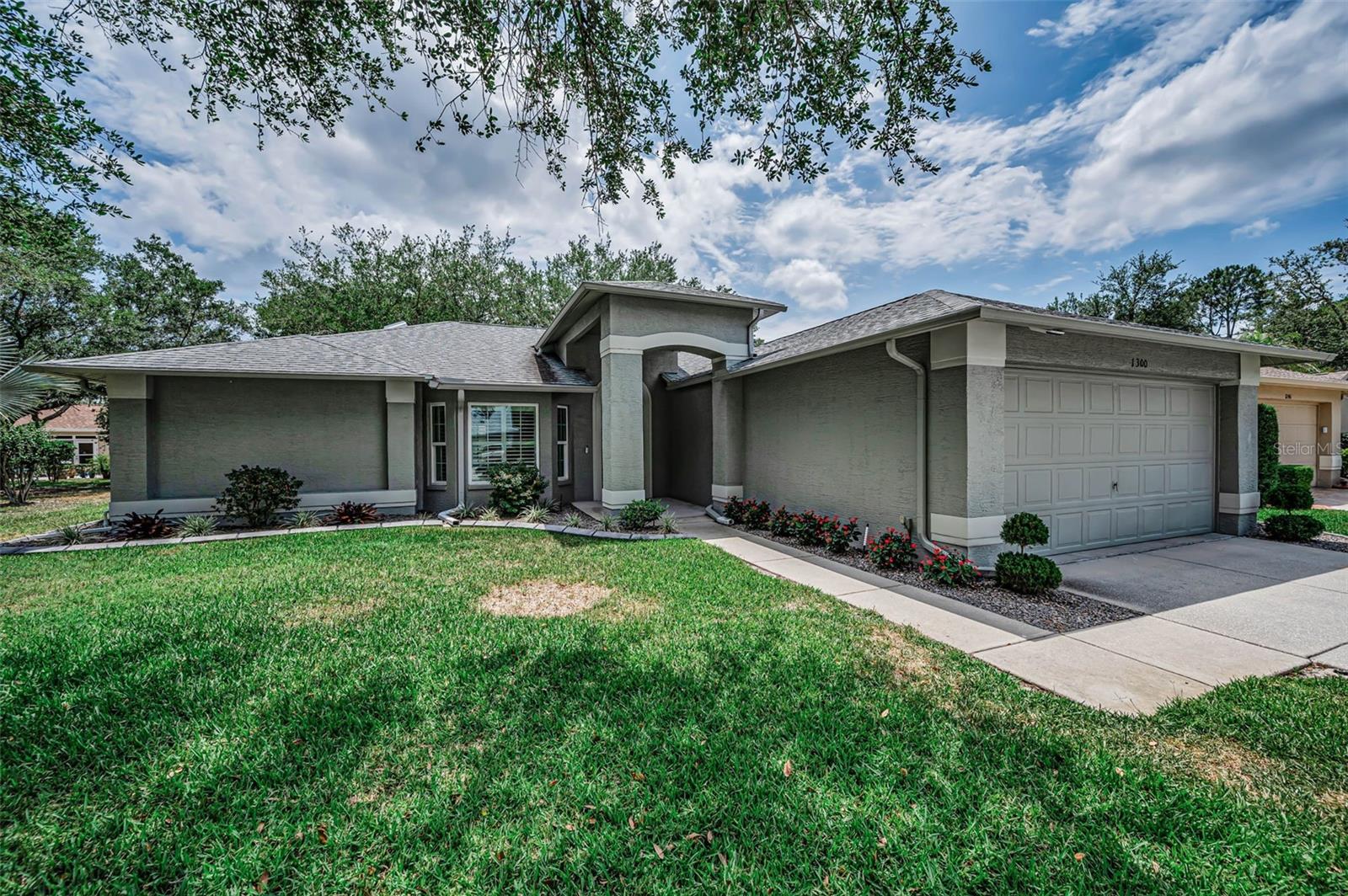 1300 FALLOWFIELD DR Property Photo 1