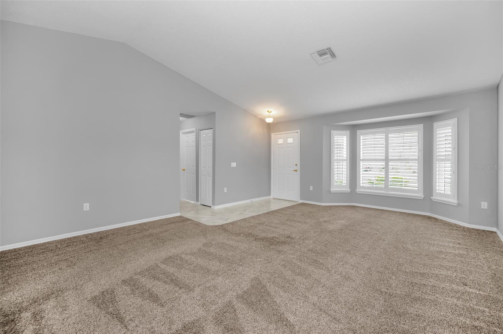 1300 Fallowfield Dr Property Photo 6