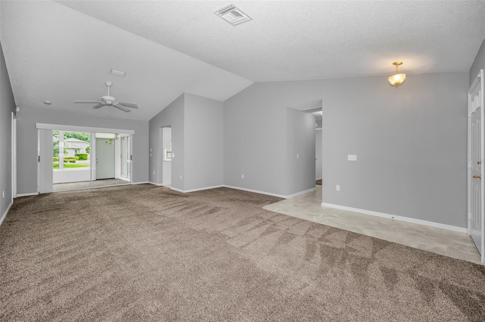 1300 Fallowfield Dr Property Photo 7