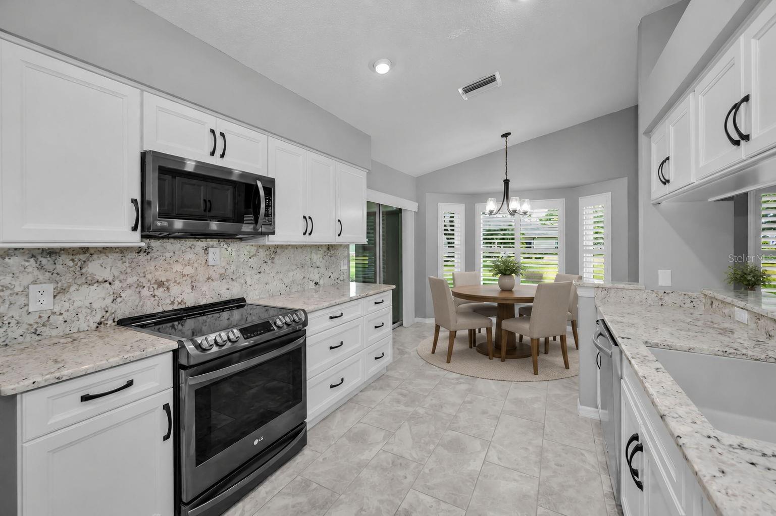 1300 Fallowfield Dr Property Photo 13