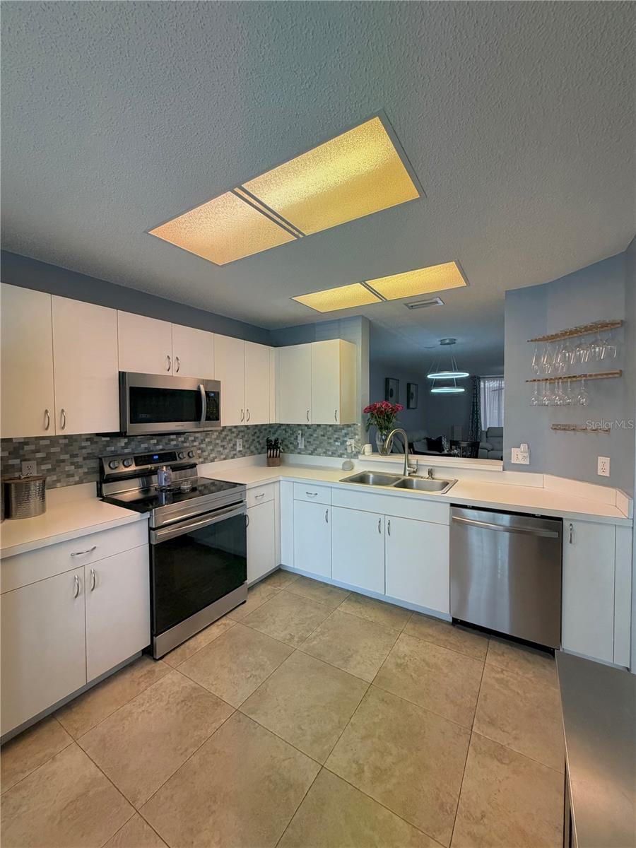 2122 Clover Hill Rd Property Photo 4