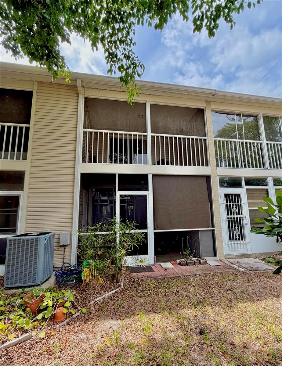 2122 Clover Hill Rd Property Photo 32