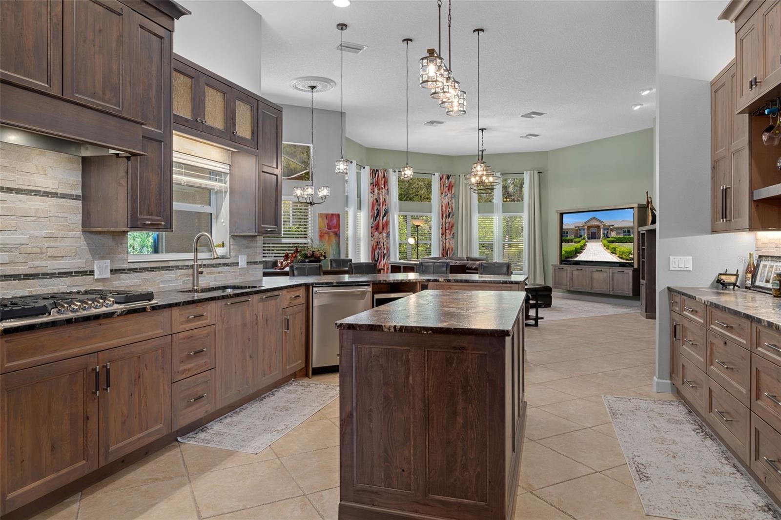 3975 N Grayhawk Loop Property Photo 18