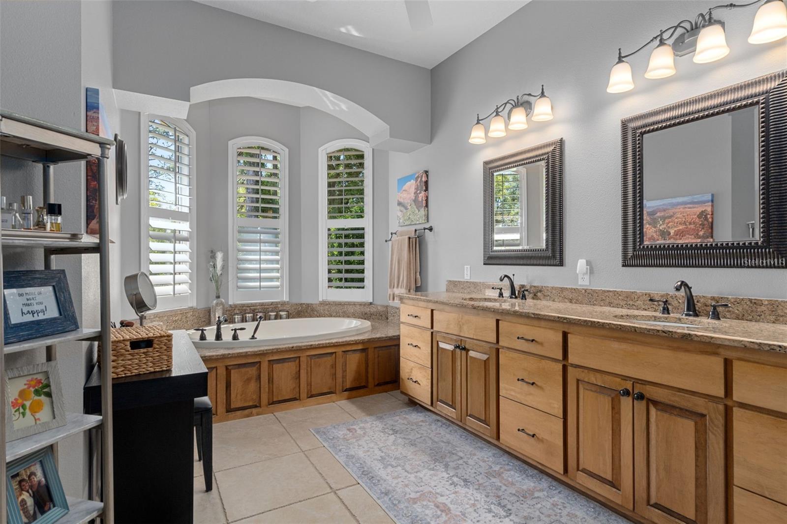 3975 N Grayhawk Loop Property Photo 38