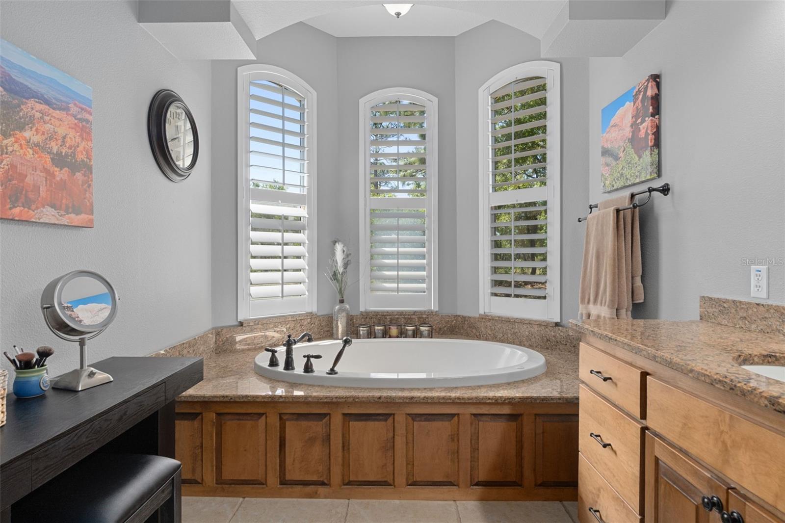 3975 N Grayhawk Loop Property Photo 39