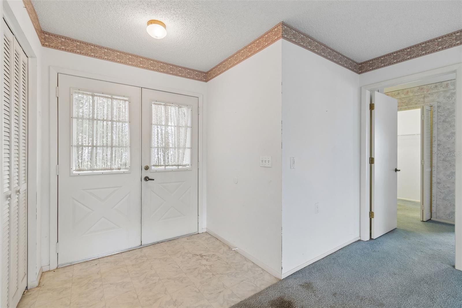 4643 Sandpointe Dr Property Photo 5