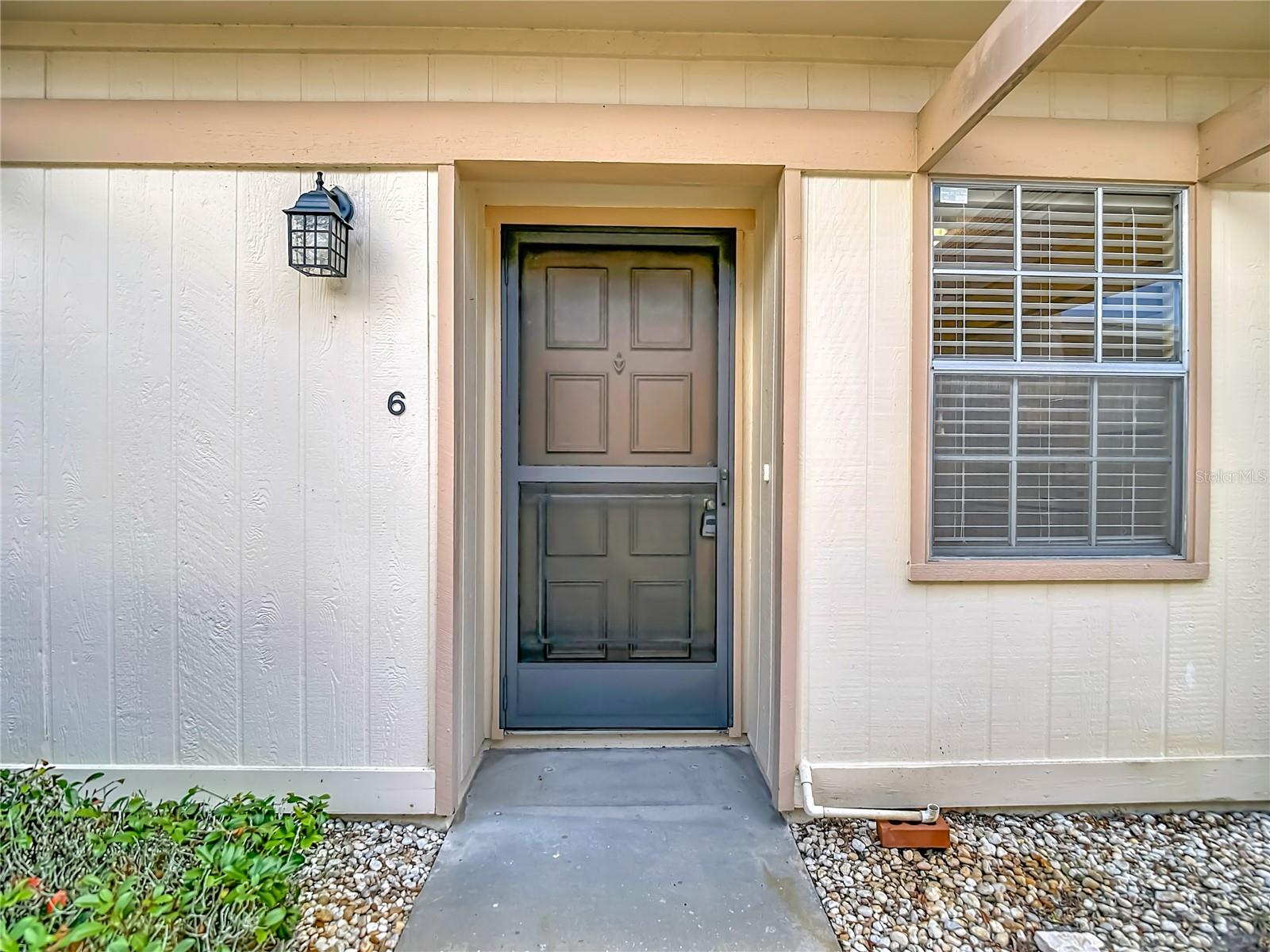 11132 Pembridge Ct #6 Property Photo 1