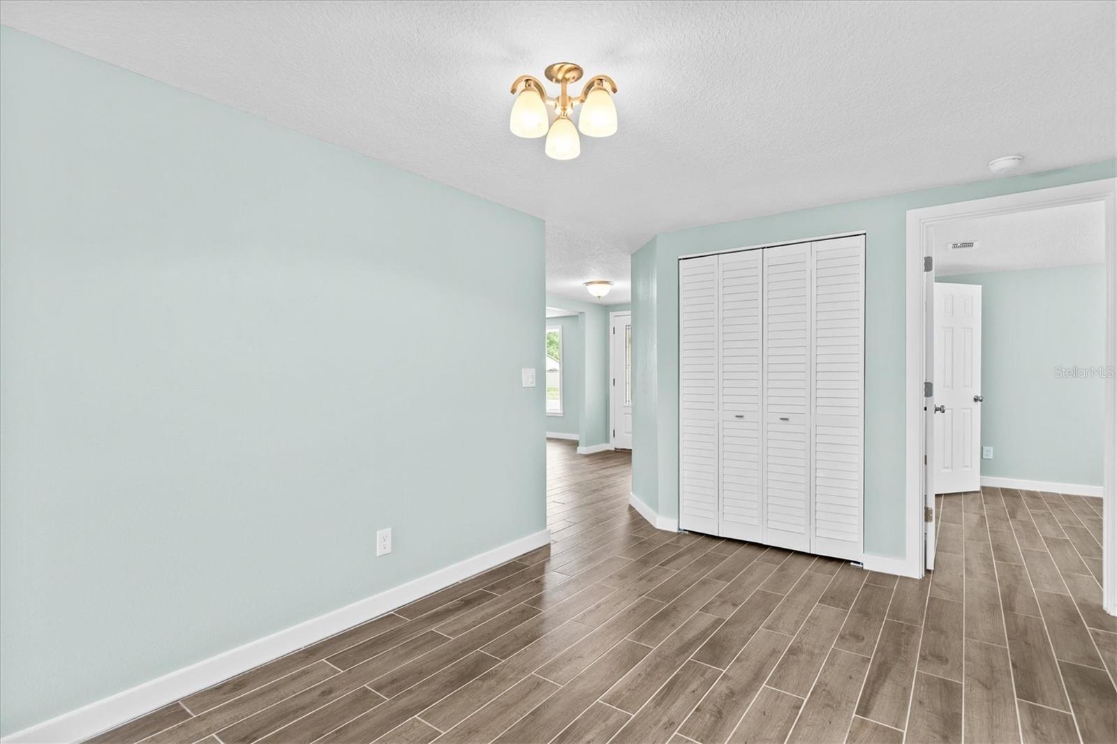 7427 Southwind Dr Property Photo 22
