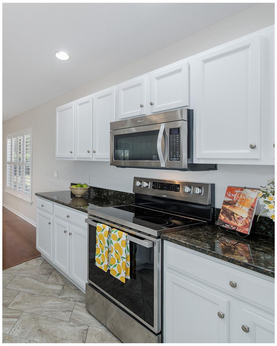 11428 Hidden Cove Ct Property Photo 15
