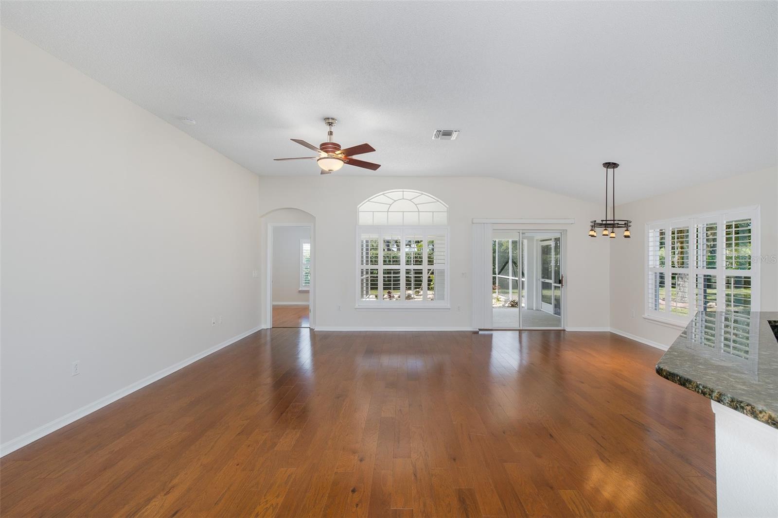 11428 Hidden Cove Ct Property Photo 17