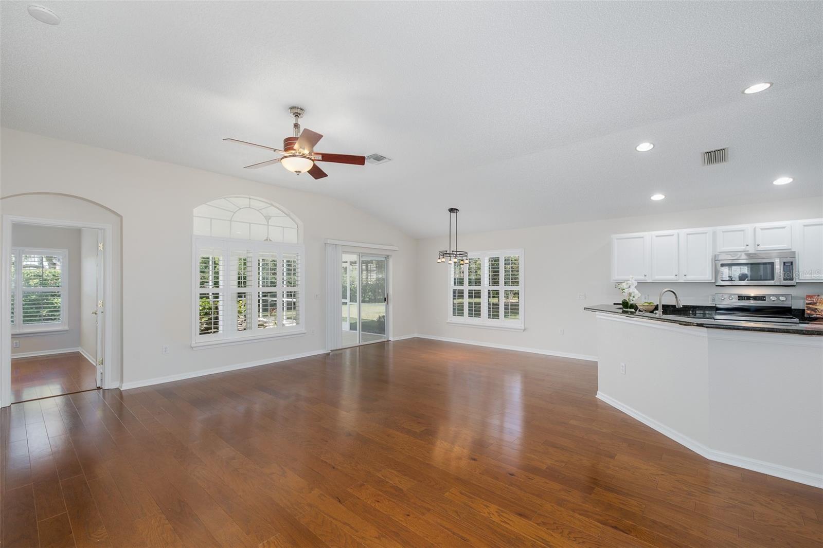 11428 Hidden Cove Ct Property Photo 18