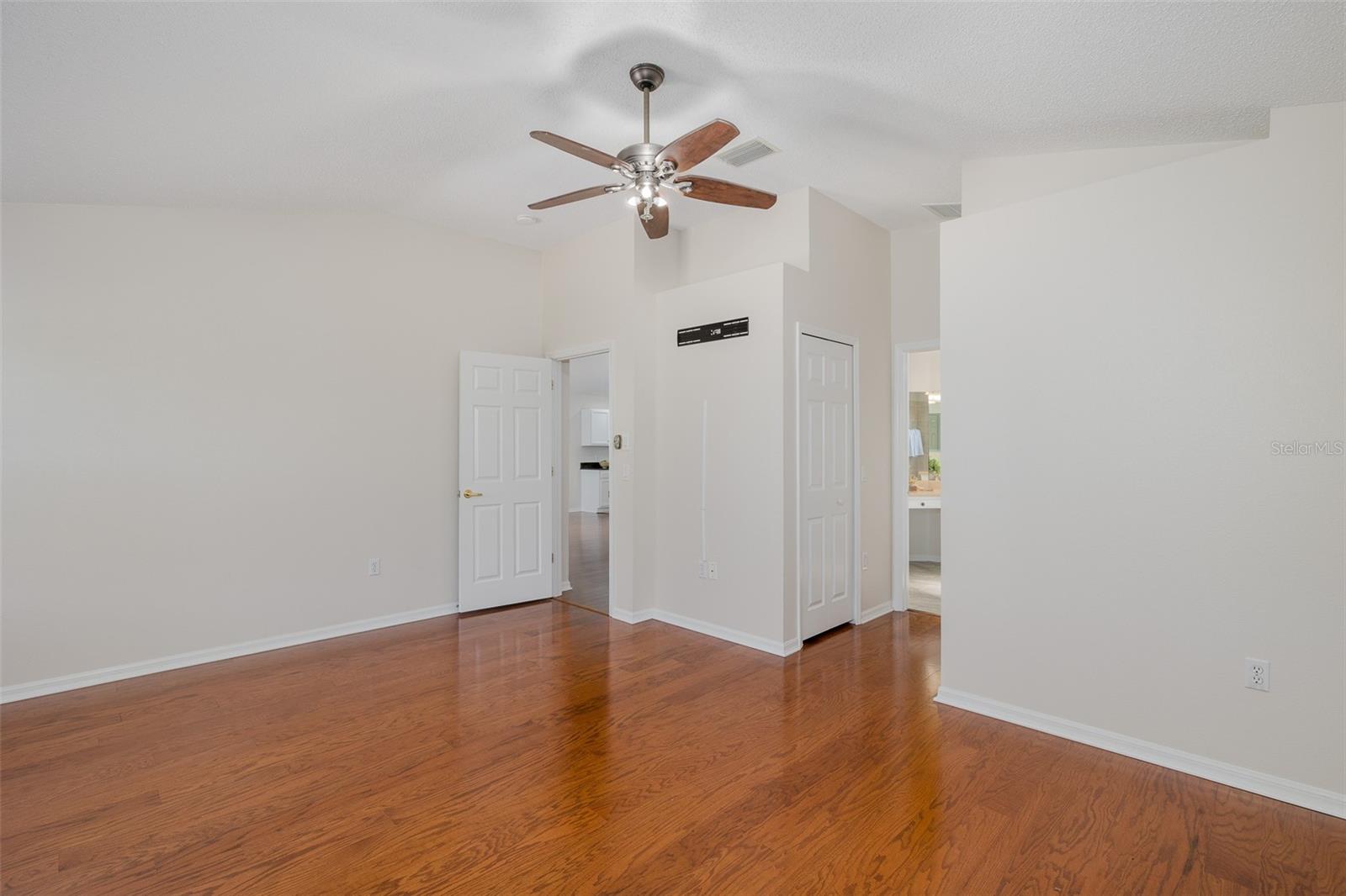 11428 Hidden Cove Ct Property Photo 26
