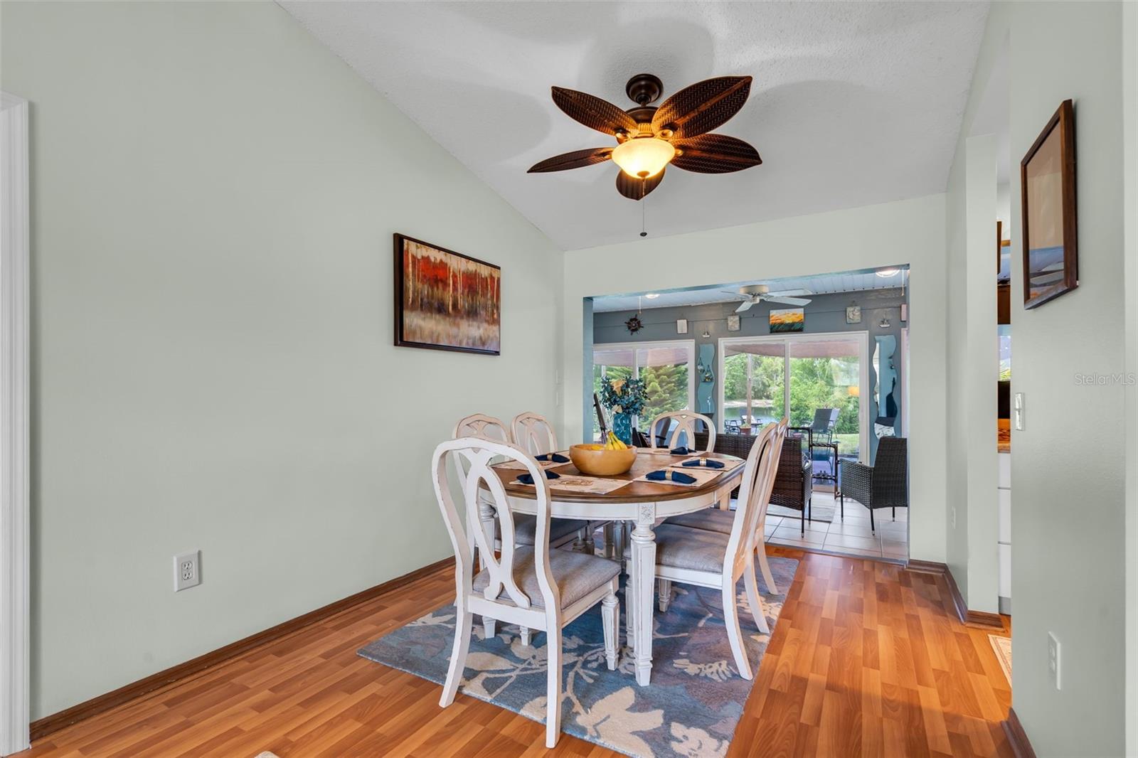 10116 Landmark Dr Property Photo 8