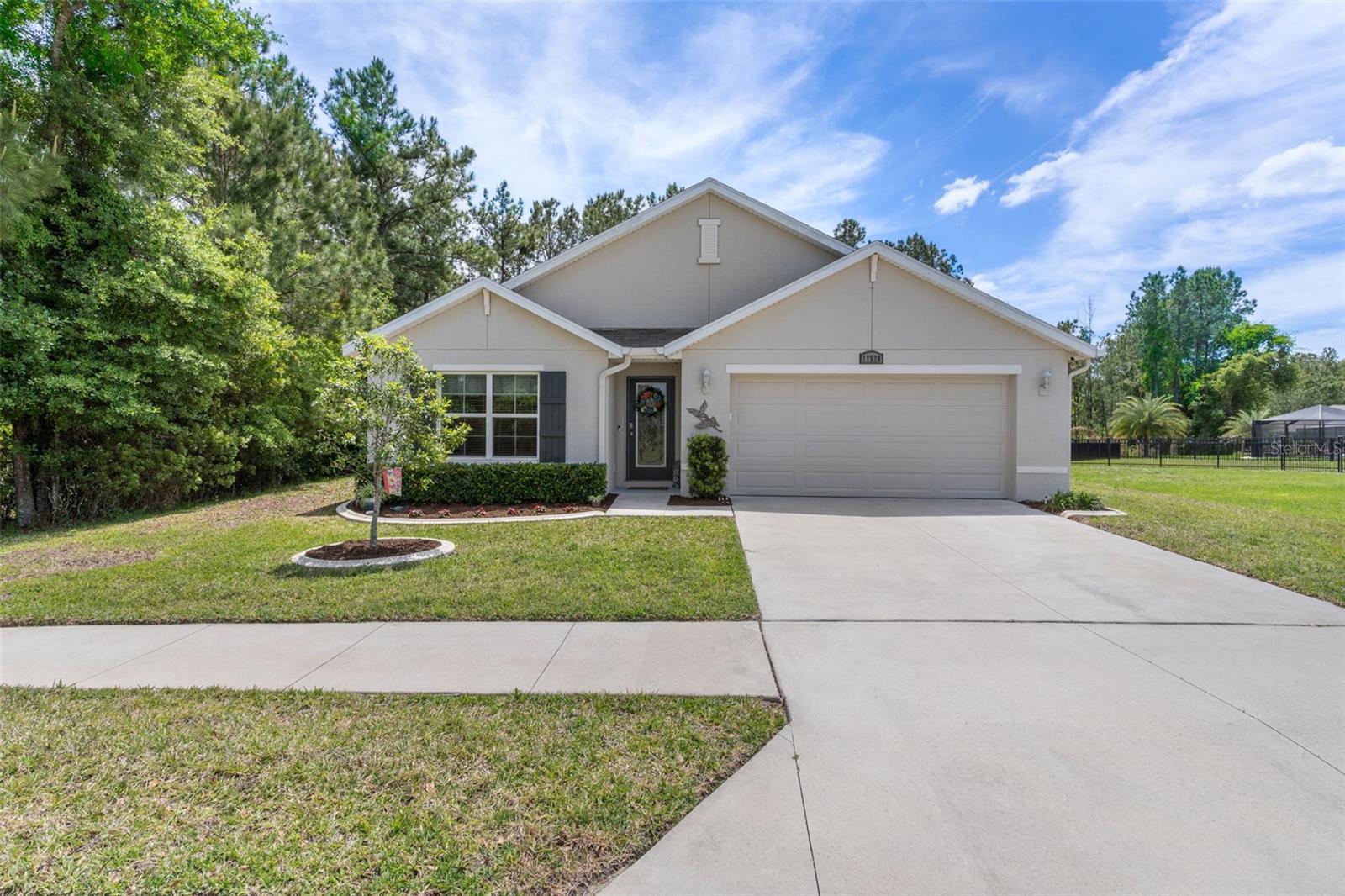 17528 Garsalaso Cir Property Photo 1
