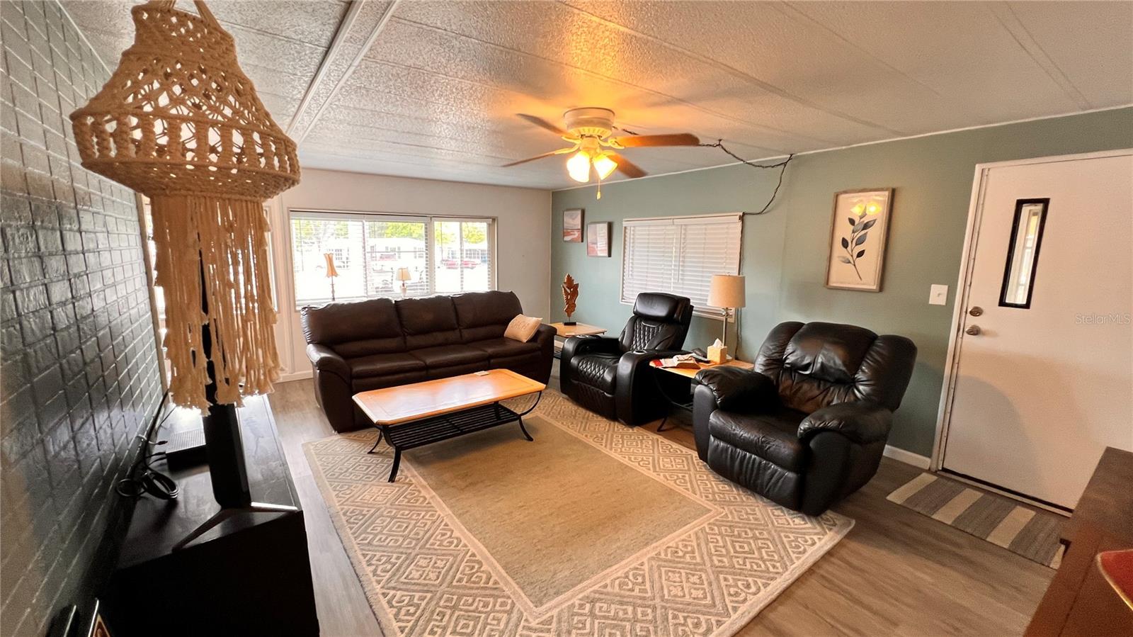 9287 Highpoint Blvd Property Photo 4