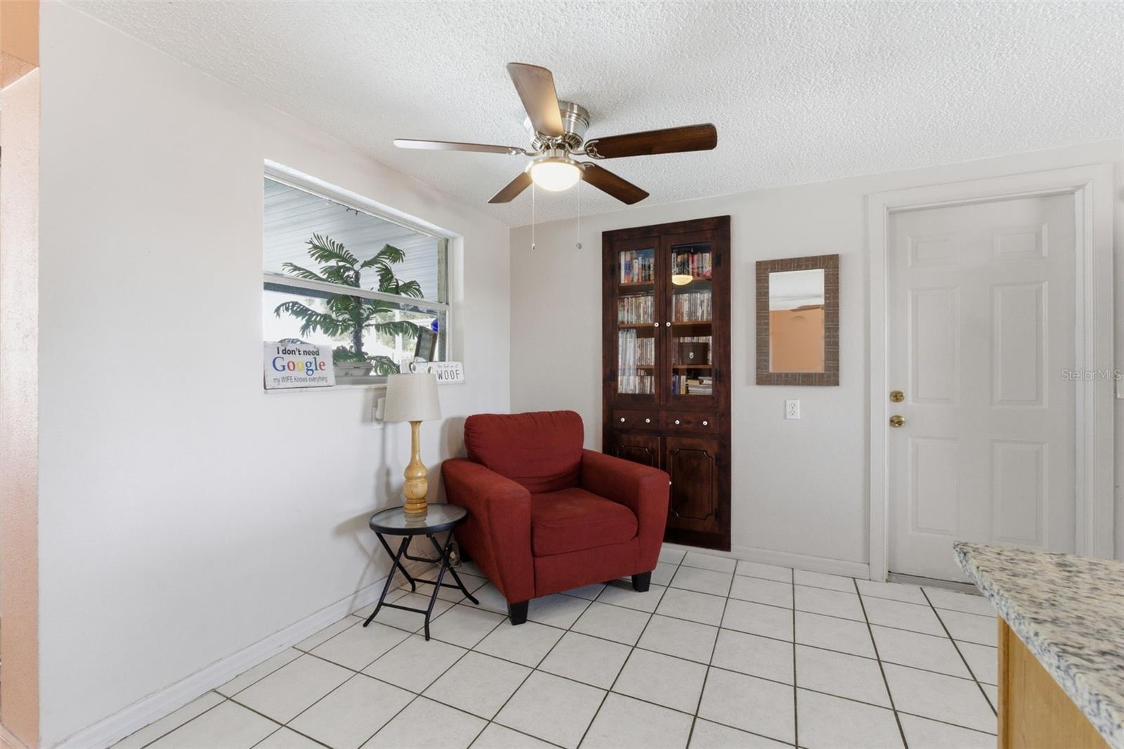 8829 Eileen Dr Property Photo 5