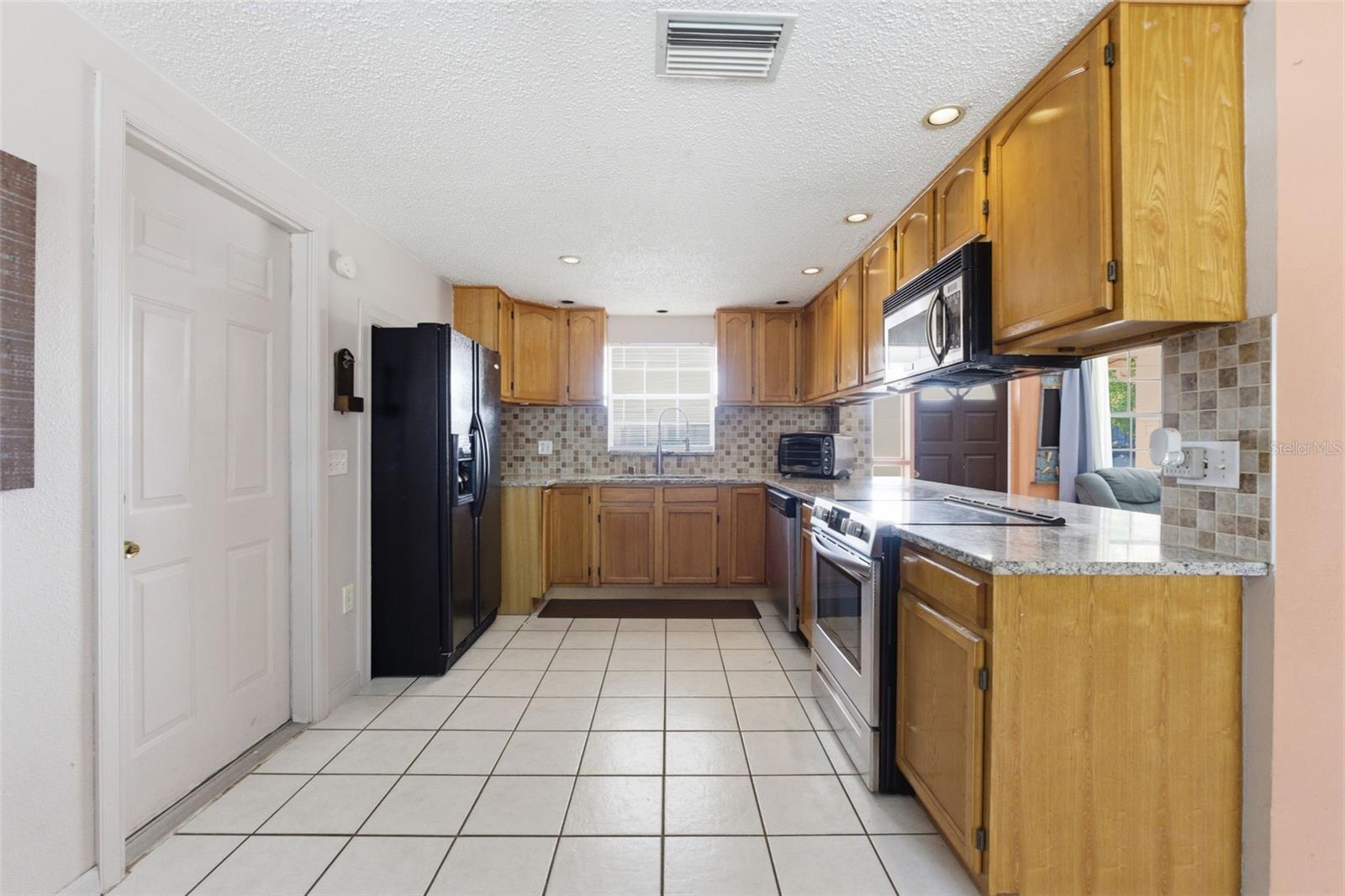 8829 Eileen Dr Property Photo 7