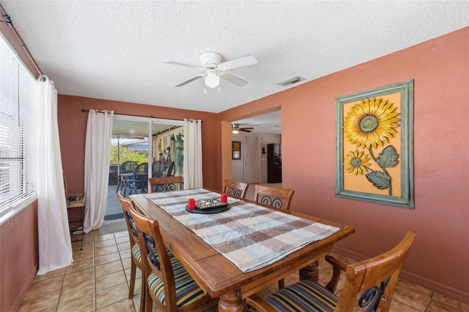 8829 Eileen Dr Property Photo 11