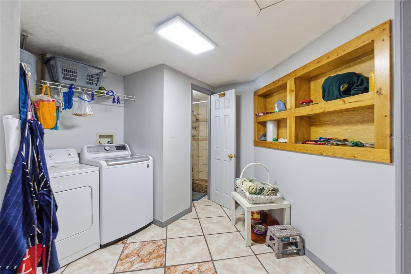 8829 Eileen Dr Property Photo 17