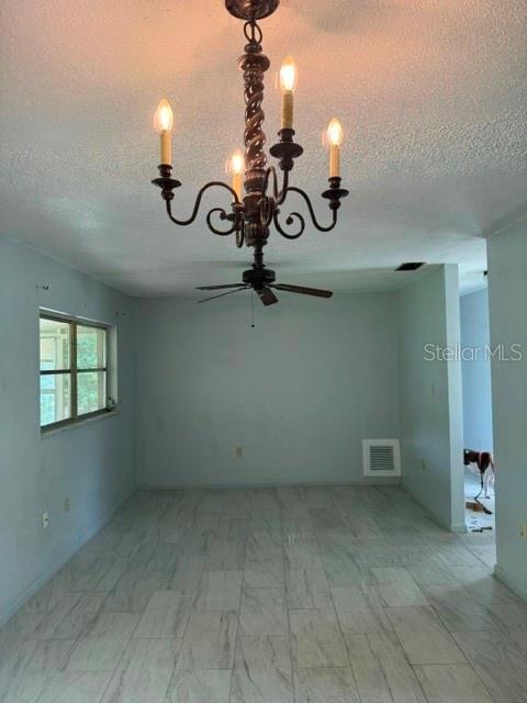 12 Spring Loop Property Photo 3