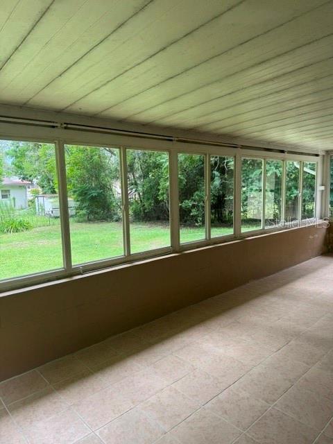 12 Spring Loop Property Photo 30