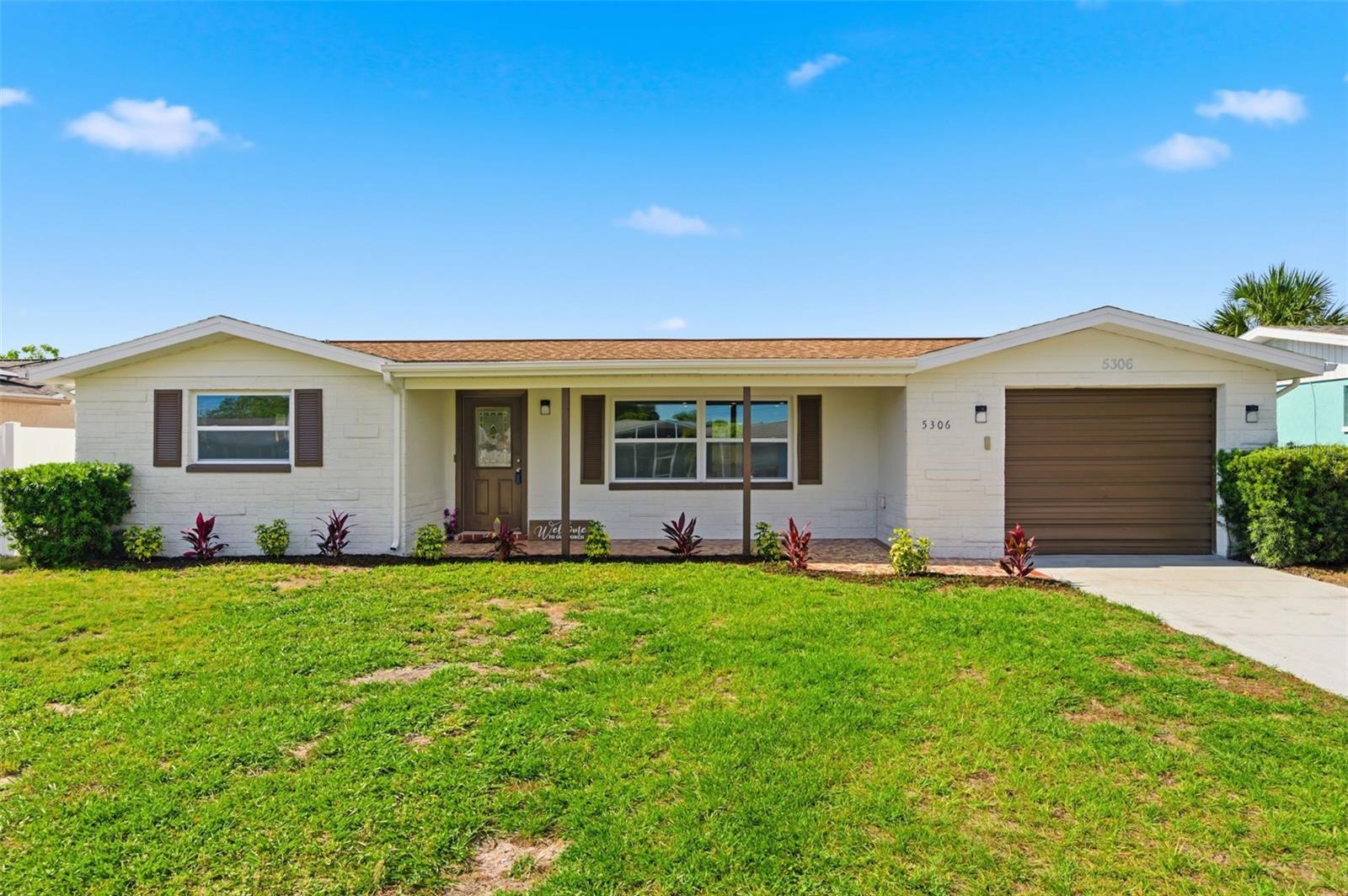 5306 Palafox Dr Property Photo 1