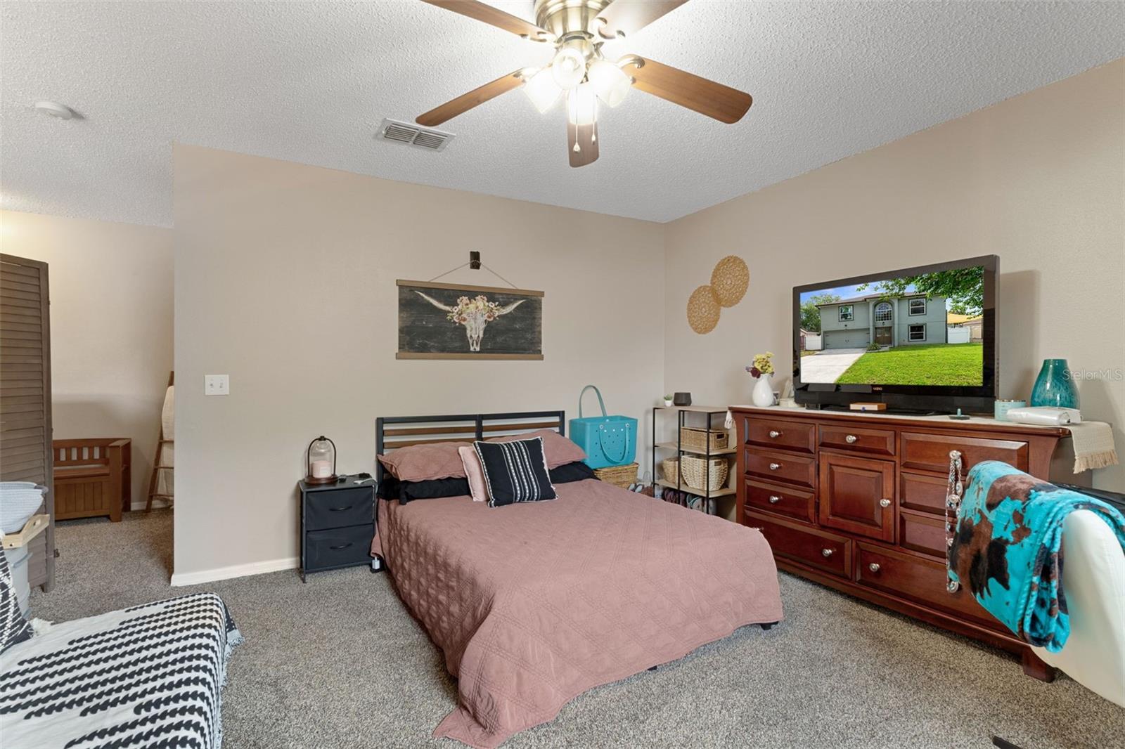 2451 Deltona Blvd Property Photo 33