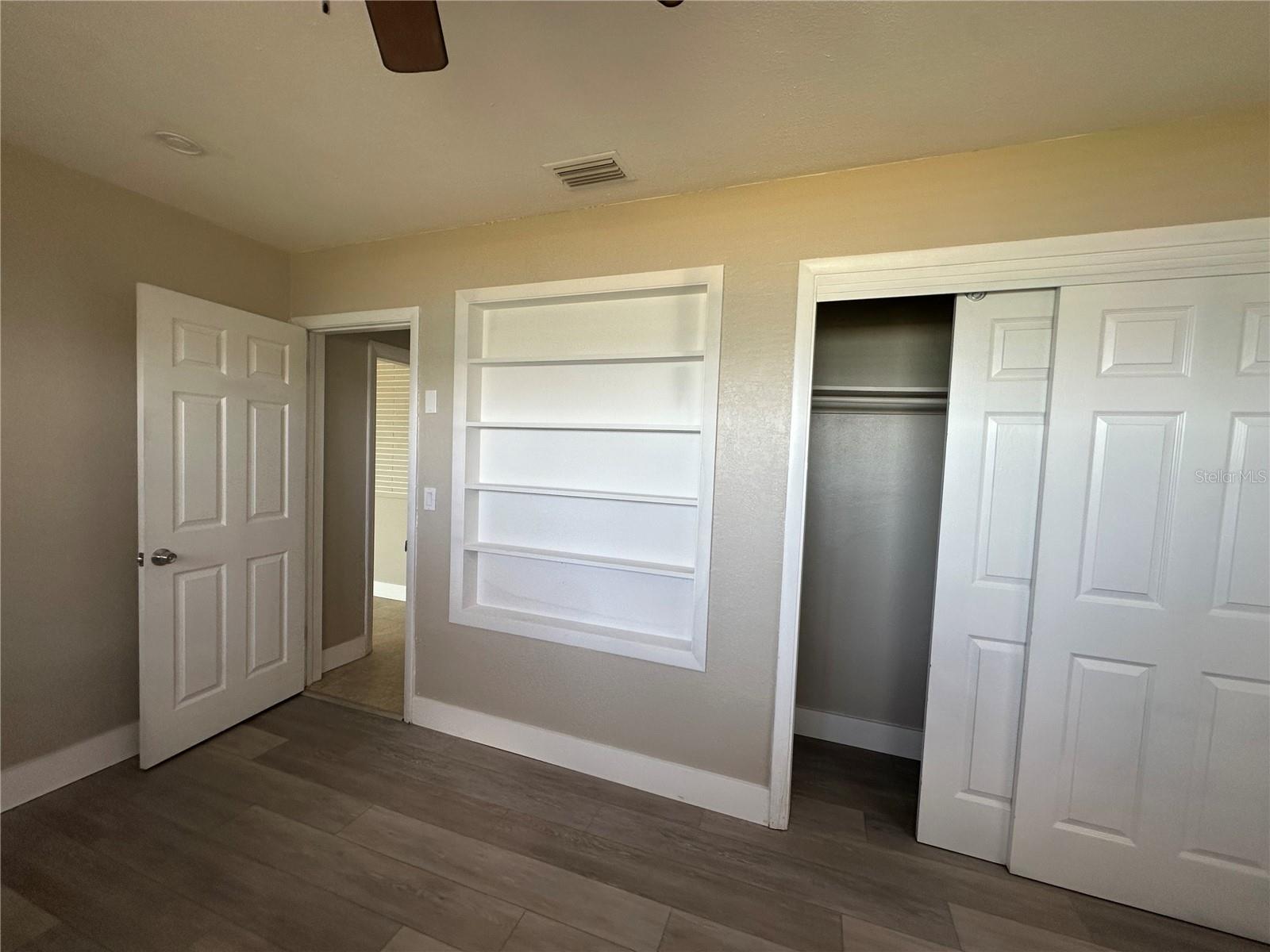 W7885357 Property Photo 13