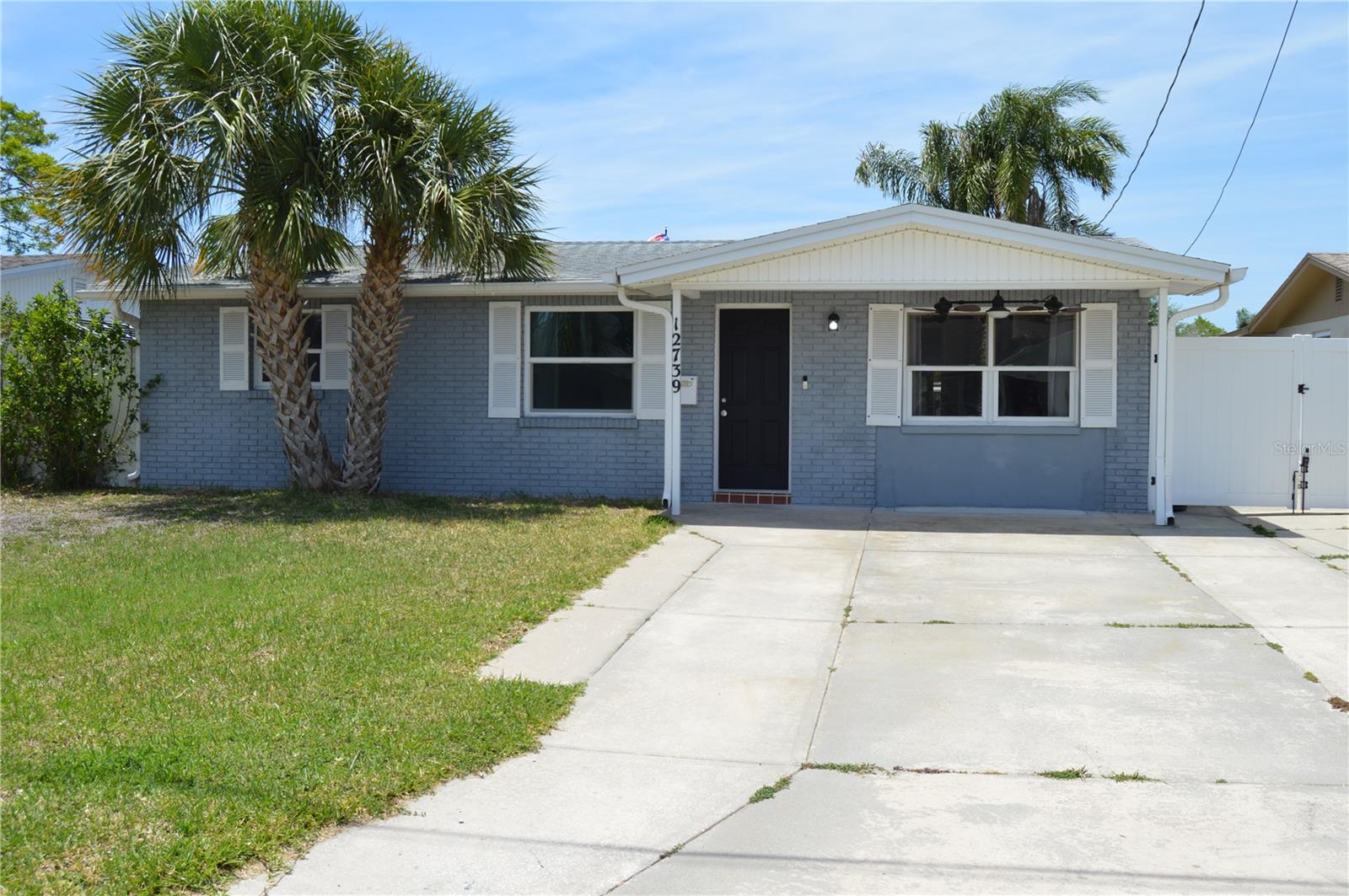 12739 1st Isle Property Photo 1