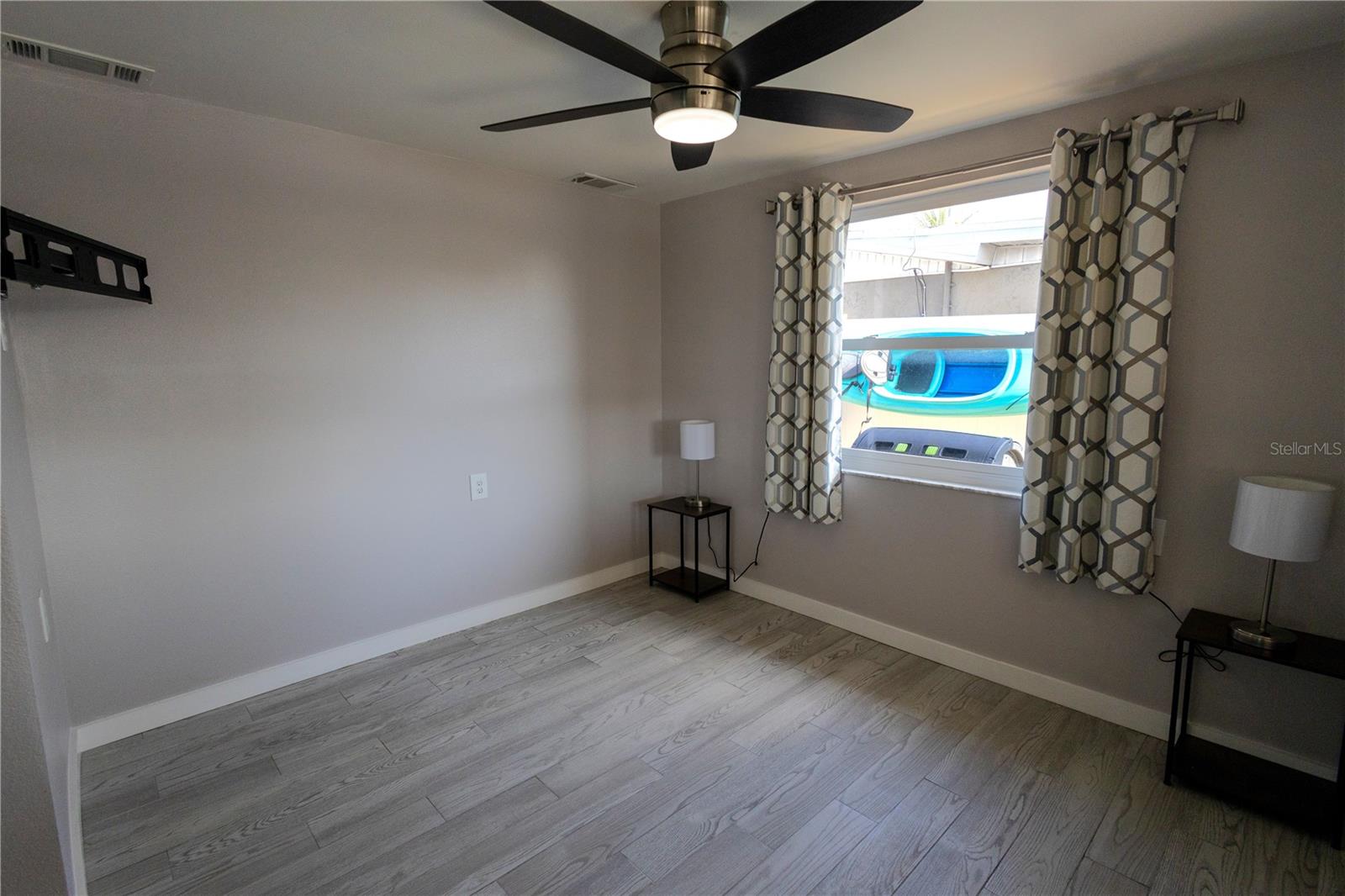 12739 1st Isle Property Photo 30