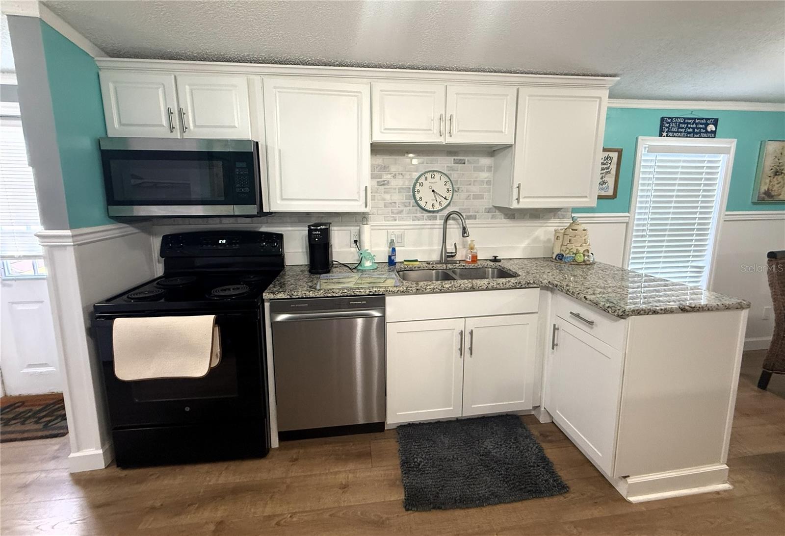 6724 Gull Ln Property Photo 17