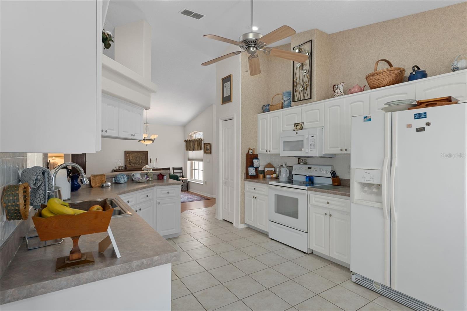 382 Royal Palm Way Property Photo 17